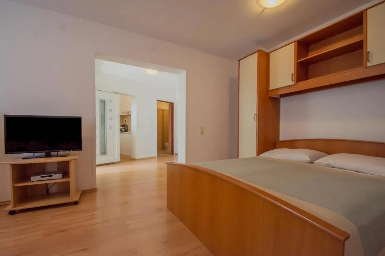 Apartments Sabina - 100M From Sea Crikvenica