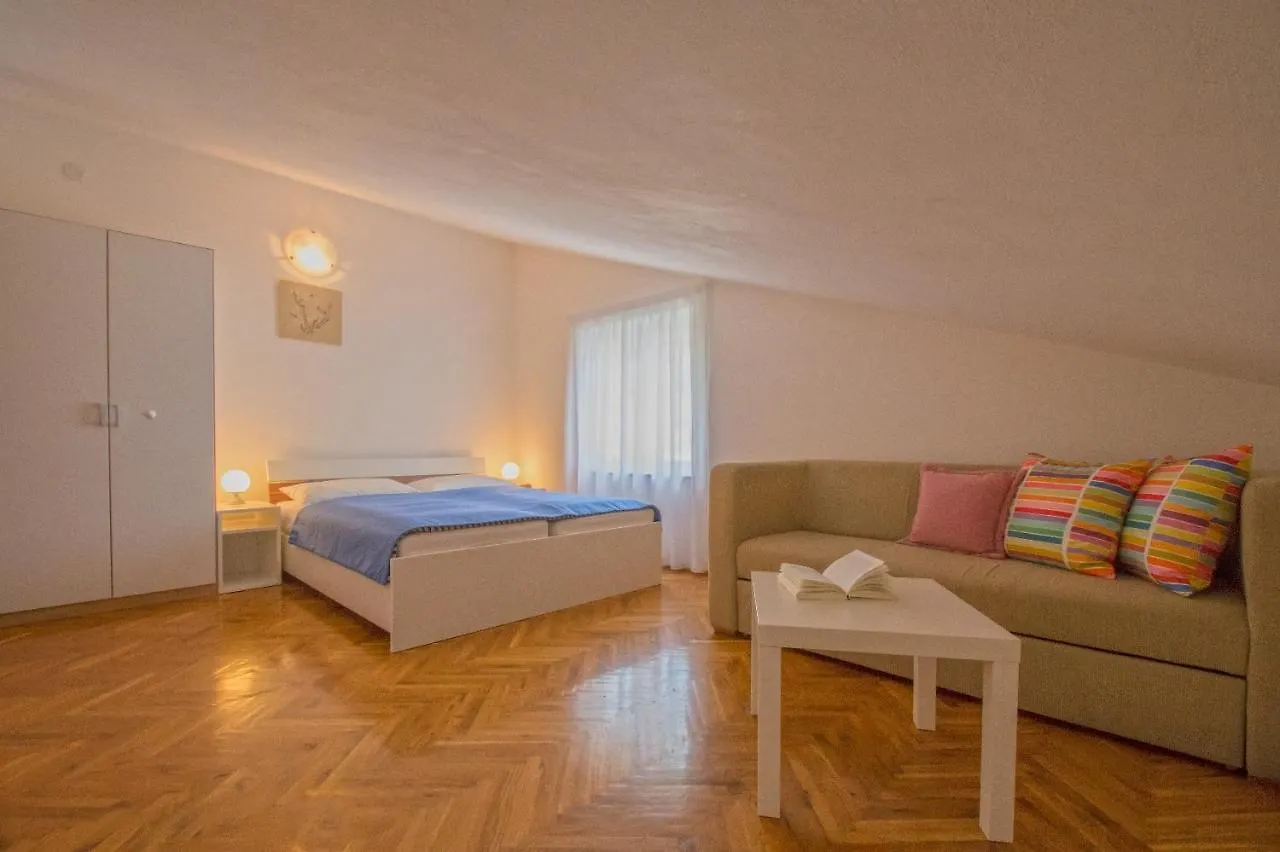 Apartments Sabina - 100M From Sea Crikvenica