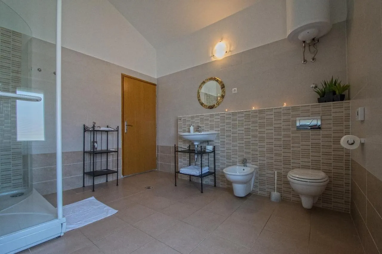 Apartments Sabina - 100M From Sea Crikvenica