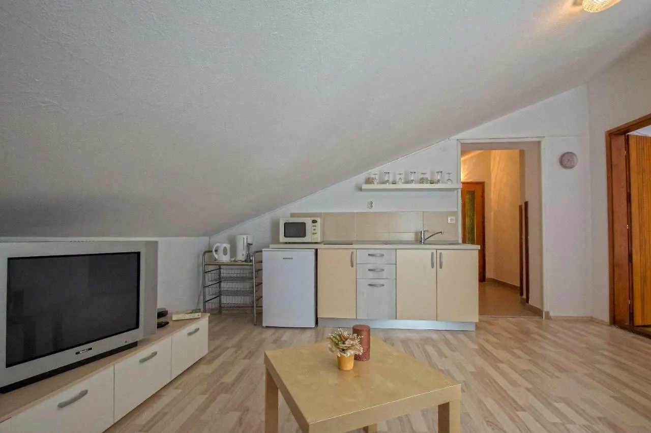 Apartments Sabina - 100M From Sea Crikvenica