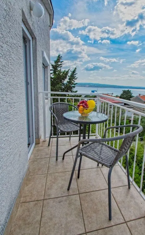 Apartments Sabina - 100M From Sea Crikvenica